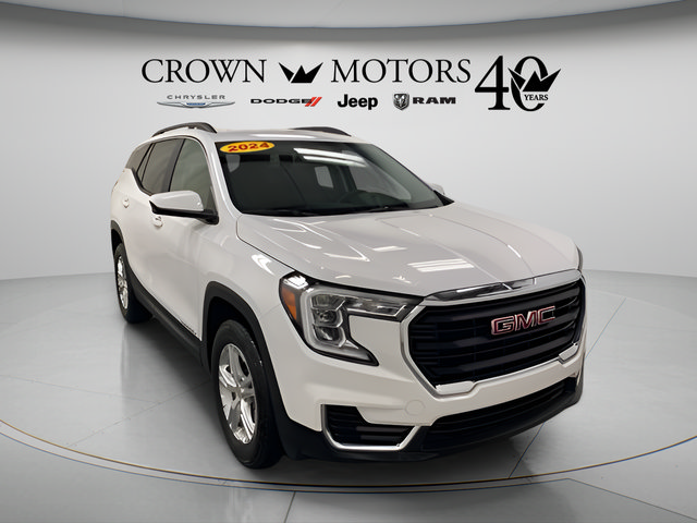 Used 2024 GMC Terrain SLE w/ Driver Convenience Package