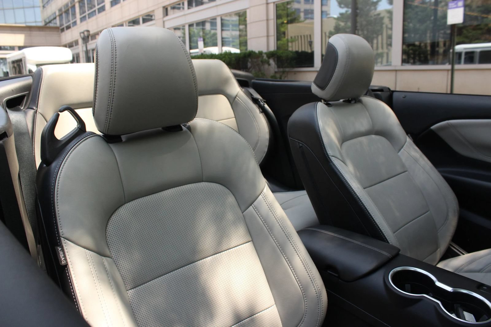 Used 2024 Ford Mustang Premium RWD image 23
