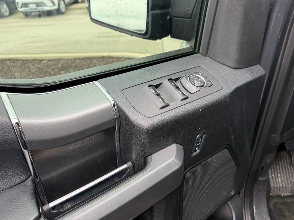 Used 2016 Ford F150 XLT w/ Equipment Group 302A Luxury image 6