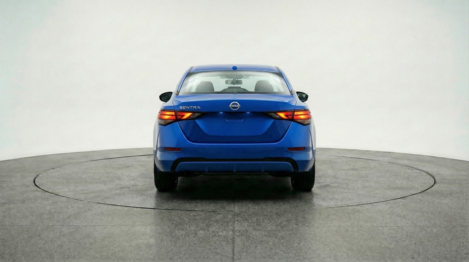 Used 2025 Nissan Sentra SV image 7