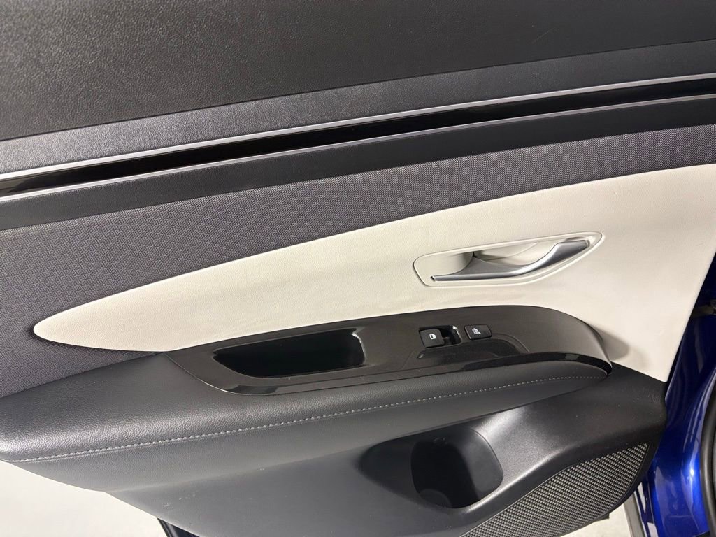 Used 2023 Hyundai Tucson Limited image 31