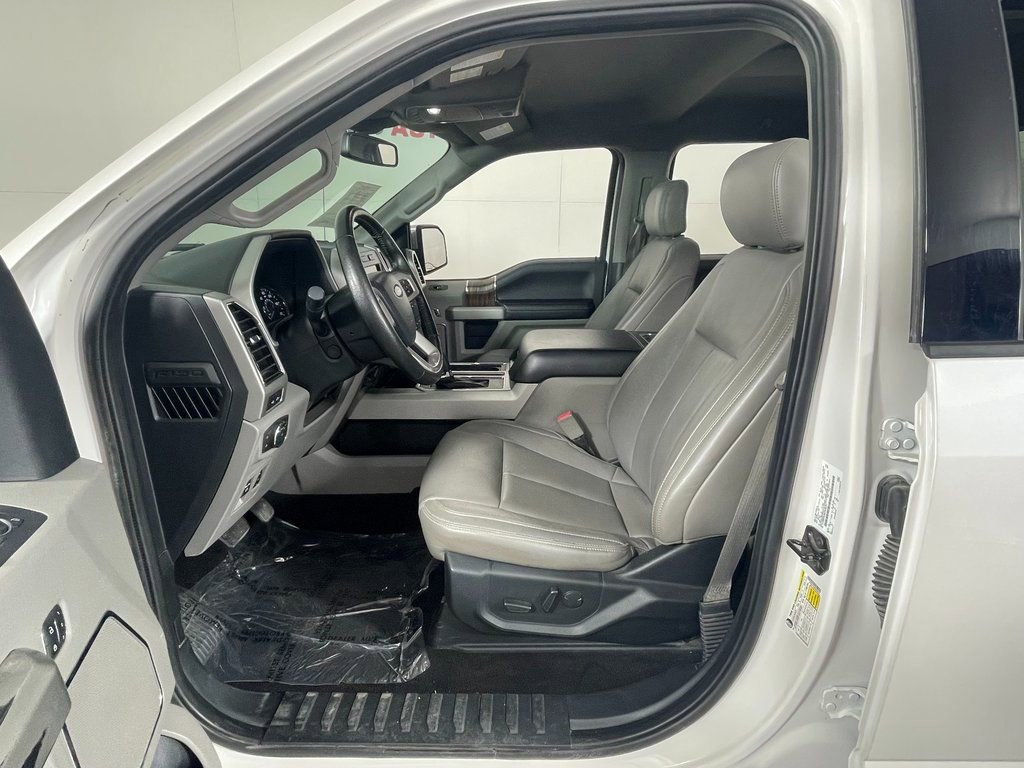 Used 2019 Ford F150 Lariat w/ Equipment Group 502A Luxury AWD/4WD image 12