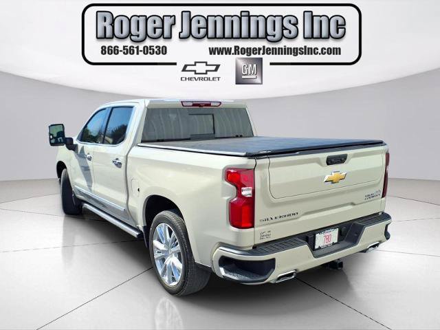 Used 2026 Chevrolet Silverado 1500 High Country w/ High Country Premium Package AWD/4WD image 3