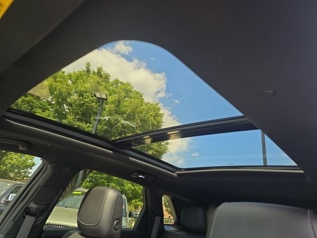 Used 2020 Cadillac XT5 Sportv w/ LPO, Floor Liner Package AWD/4WD image 6
