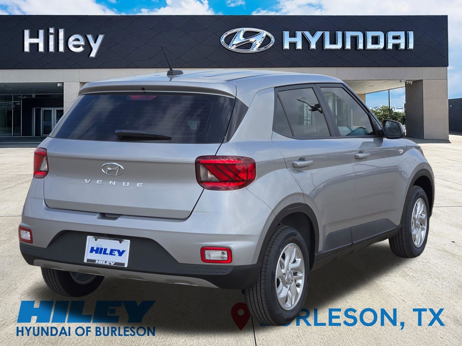 New 2026 Hyundai Venue SE image 4