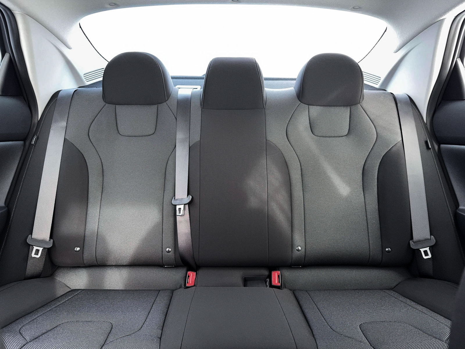 New 2026 Hyundai Elantra SE w/ Cargo Package FWD image 16