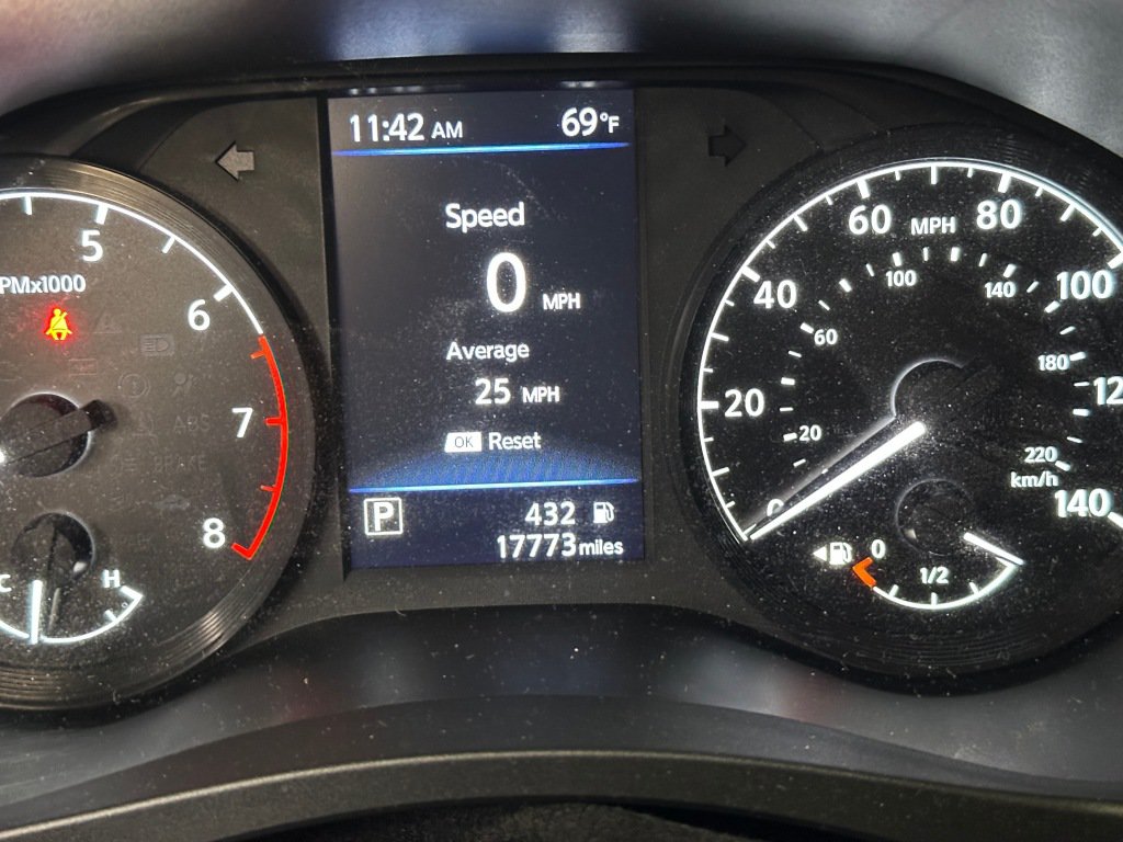 Used 2024 Nissan Altima 2.5 S FWD image 3