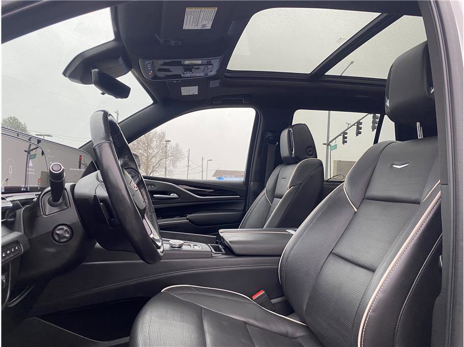 Used 2022 Cadillac Escalade Sport w/ Touring Package image 12