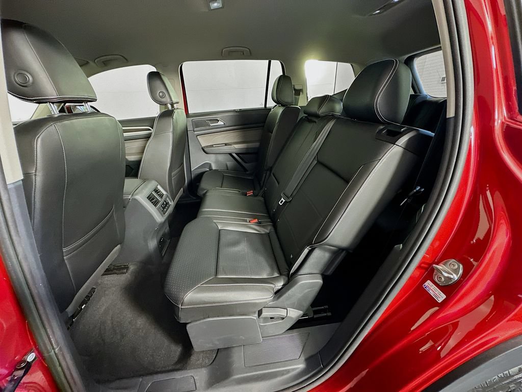 Used 2023 Volkswagen Atlas SE w/ Black Wheel Package FWD image 23