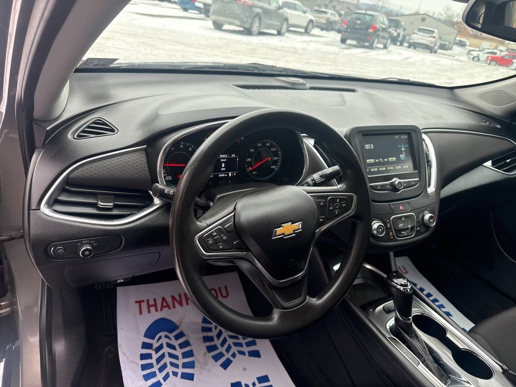 Used 2018 Chevrolet Malibu LT image 15
