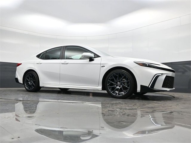 Used 2025 Toyota Camry SE w/ Convenience Package image 27