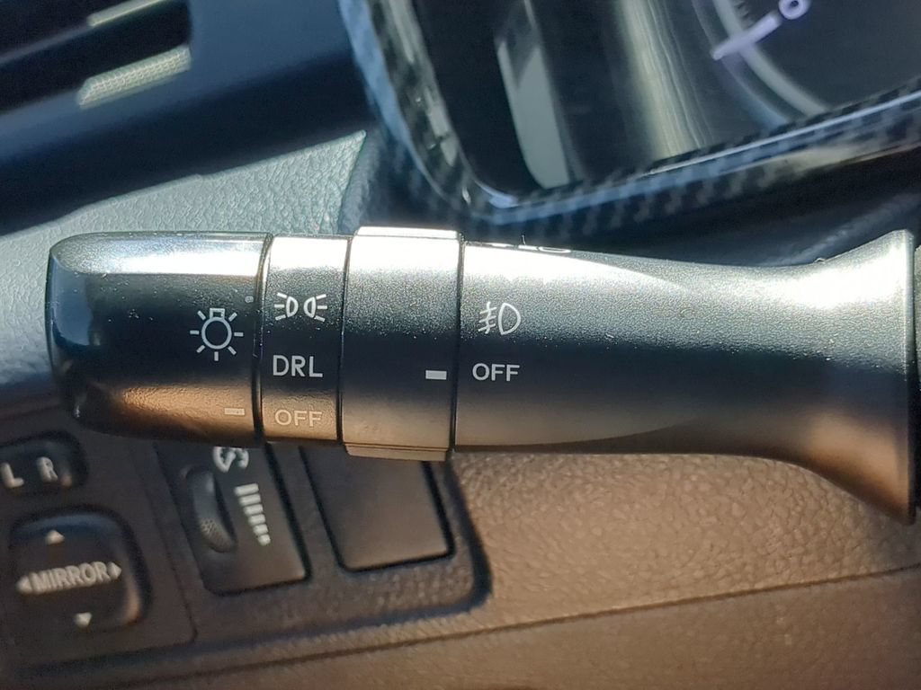 Used 2019 Toyota 4Runner SR5 AWD/4WD image 26