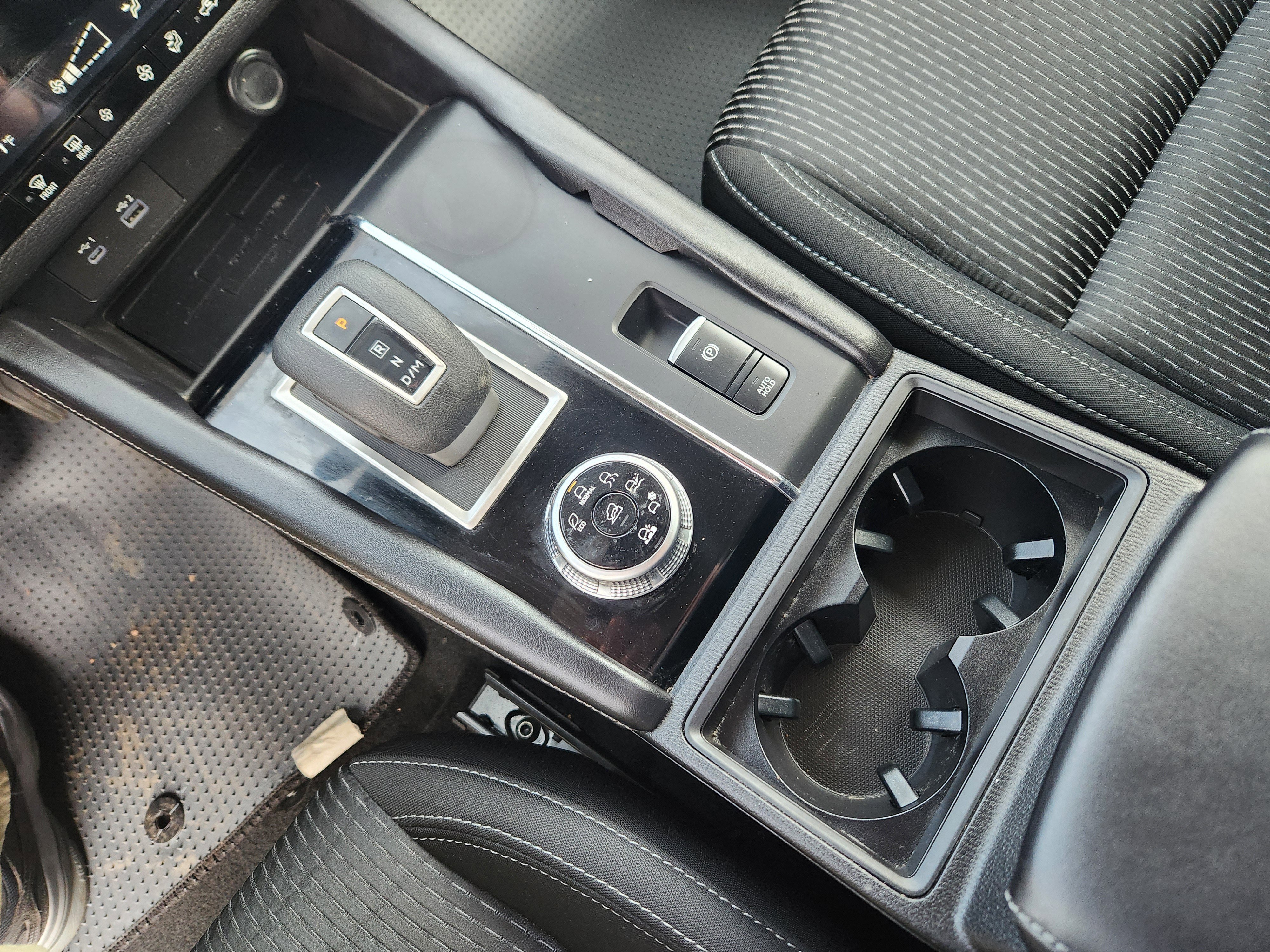 Used 2022 Mitsubishi Outlander ES image 14