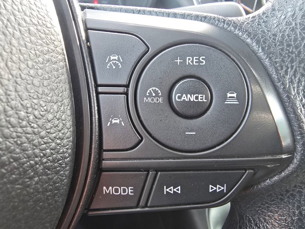 Used 2024 Toyota Corolla LE image 30