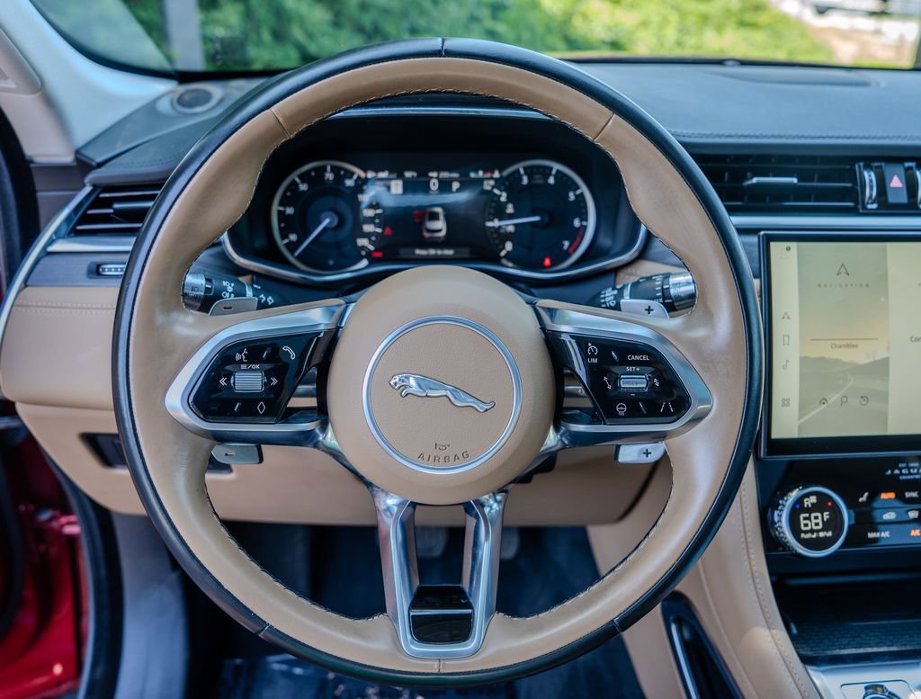 Used 2023 Jaguar F-PACE S AWD/4WD image 5