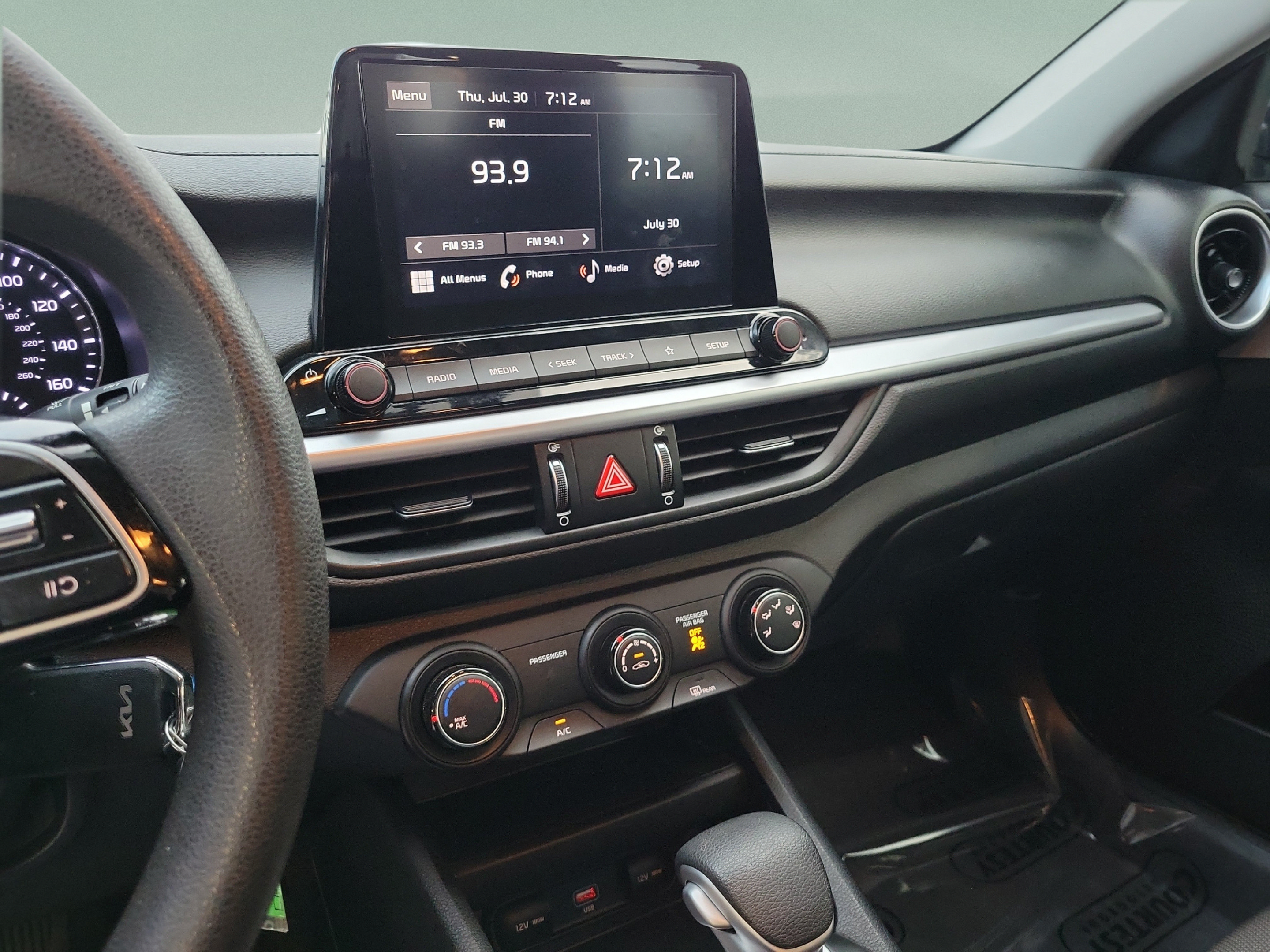 Certified 2023 Kia Forte LXS w/ LXS Technology Package FWD image 22
