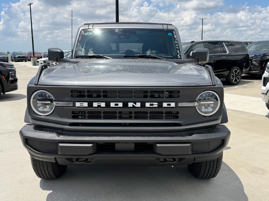 New 2026 Ford Bronco 4-Door AWD/4WD image 2