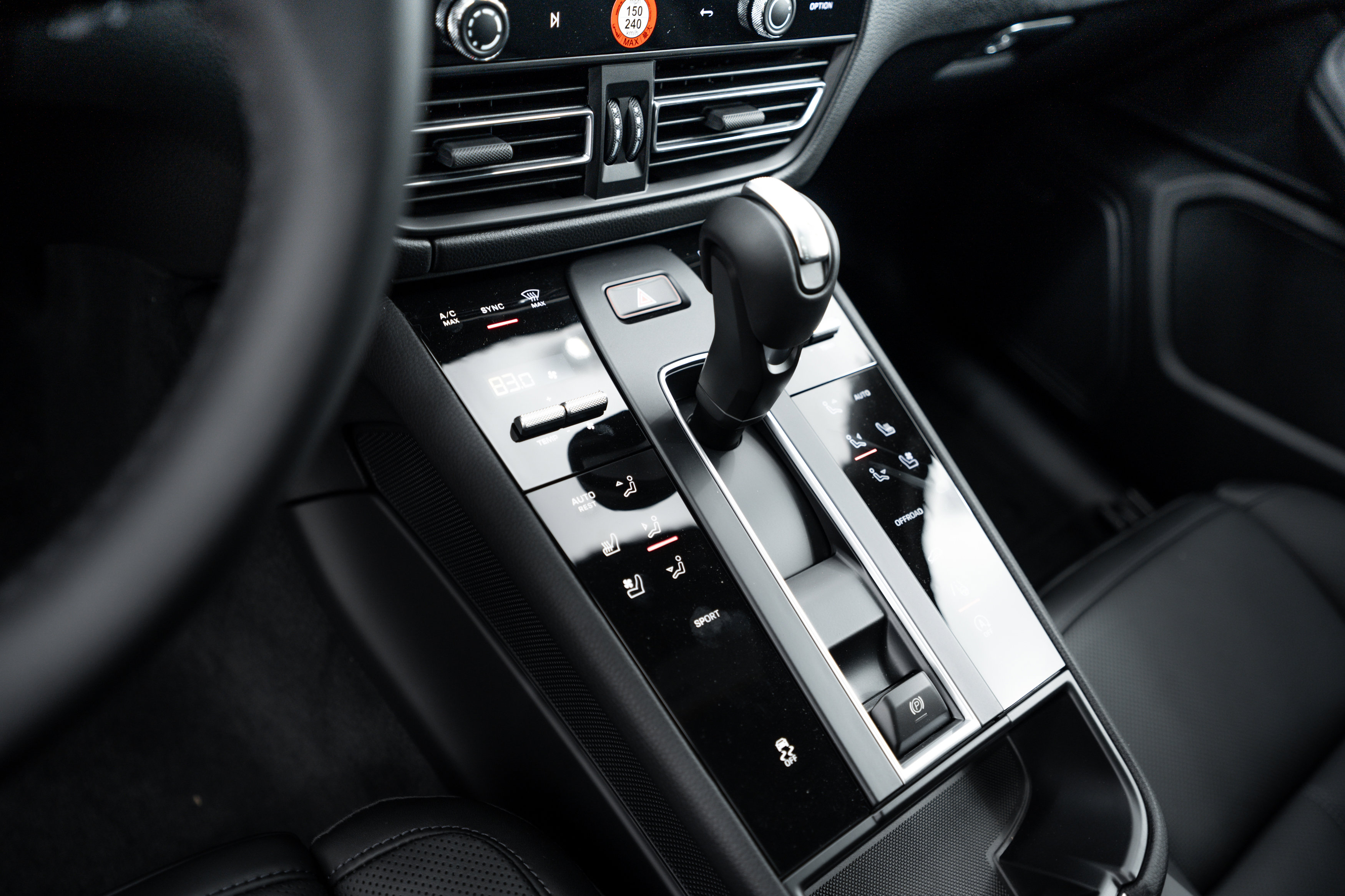 New 2026 Porsche Macan image 14