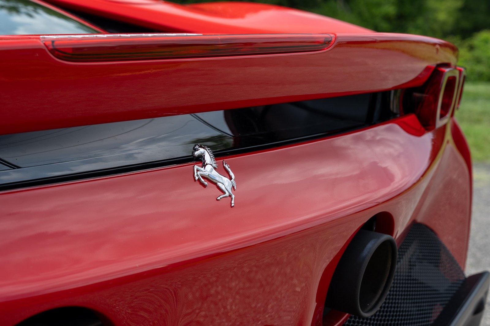 Used 2022 Ferrari SF90 Stradale AWD/4WD image 17