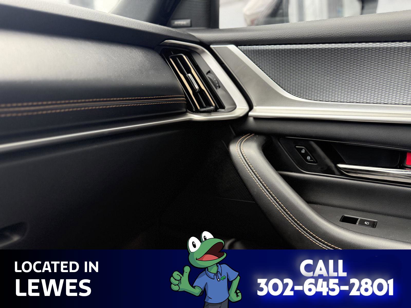 Used 2024 MAZDA CX-90 Plug-In Hybrid w/ Premium Plus image 11