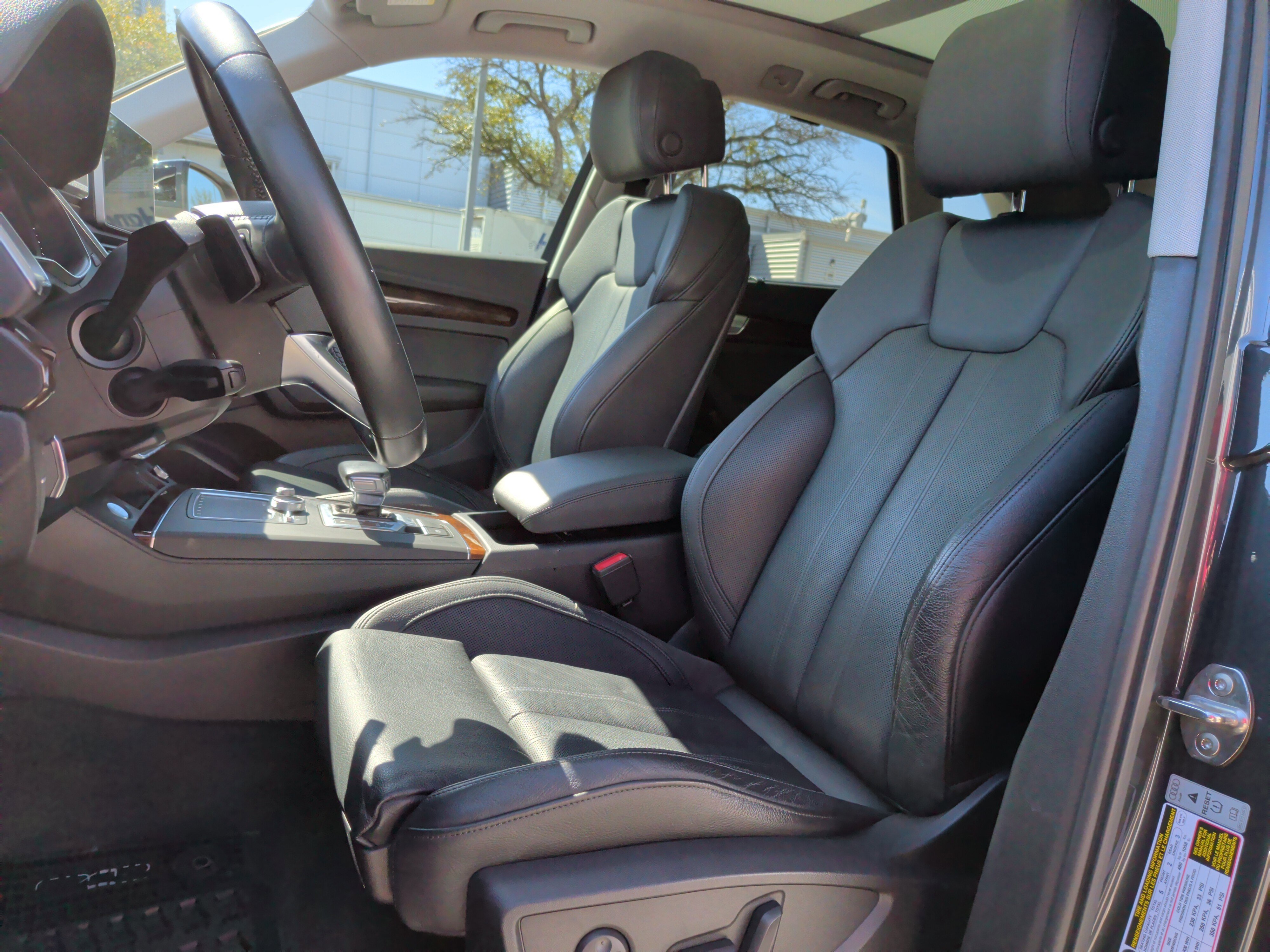 Used 2018 Audi Q5 2.0T Premium Plus w/ Premium Plus Package image 17