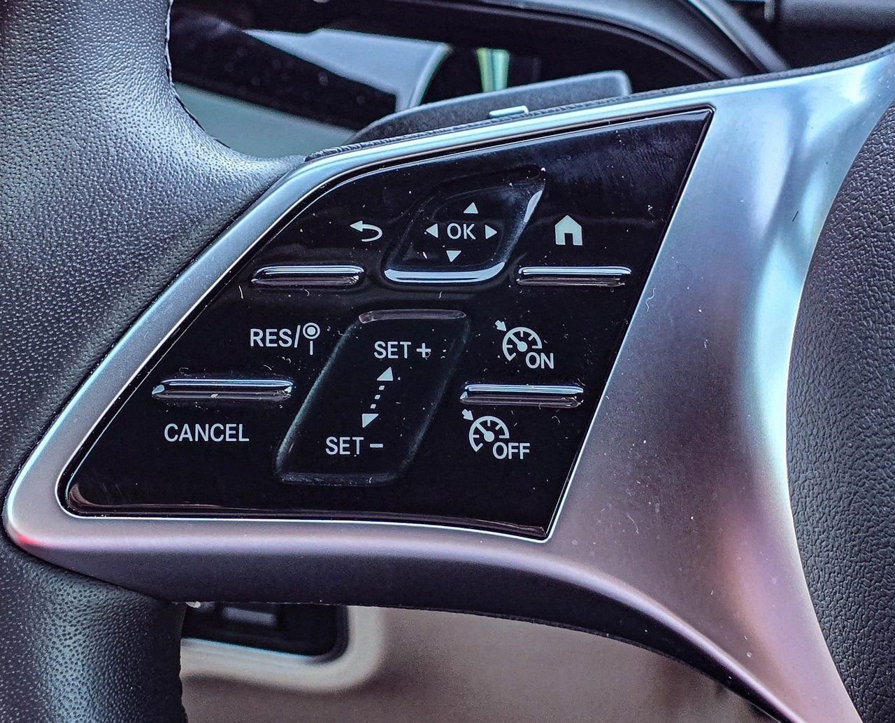 Used 2025 Mercedes-Benz GLA 250 4MATIC image 23