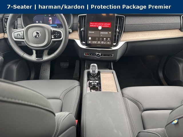 New 2026 Volvo XC90 B6 Plus w/ Protection Package Premier image 12