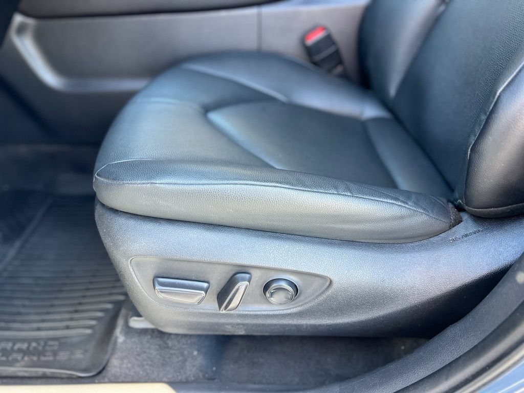 Used 2024 Toyota Grand Highlander AWD image 22