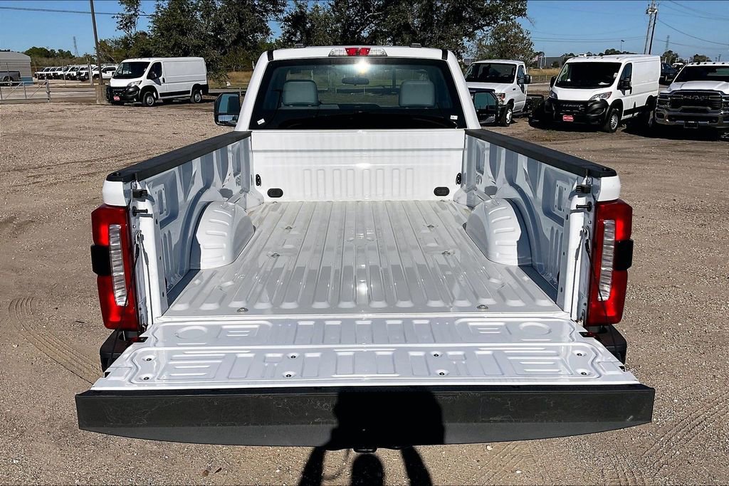New 2025 Ford F250 XL w/ 360-Degree Camera Package RWD image 23