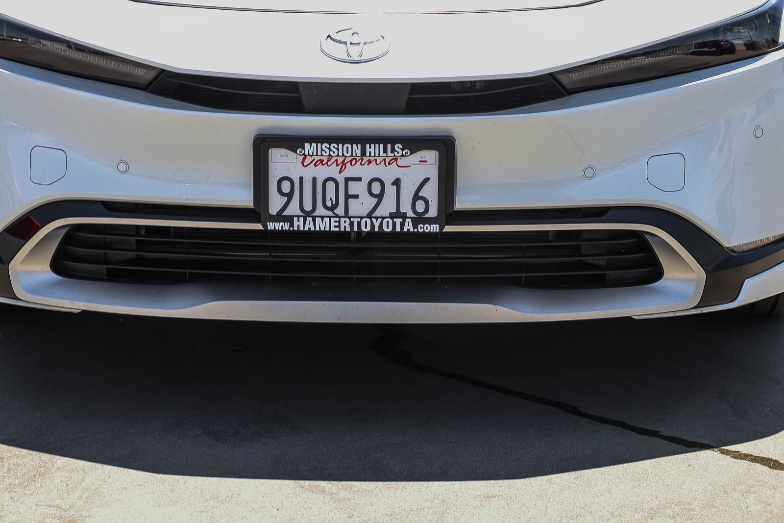 Certified 2025 Toyota Prius Plug-In Hybrid FWD image 11