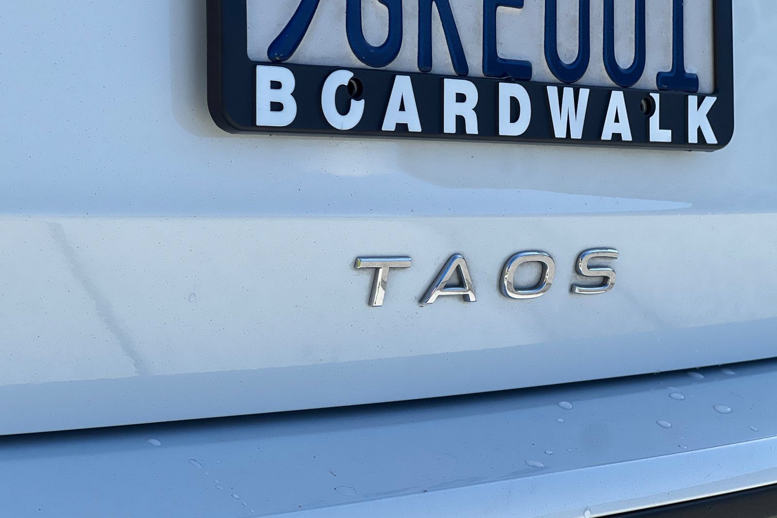 Used 2023 Volkswagen Taos SE w/ Panoramic Sunroof Package AWD/4WD image 27