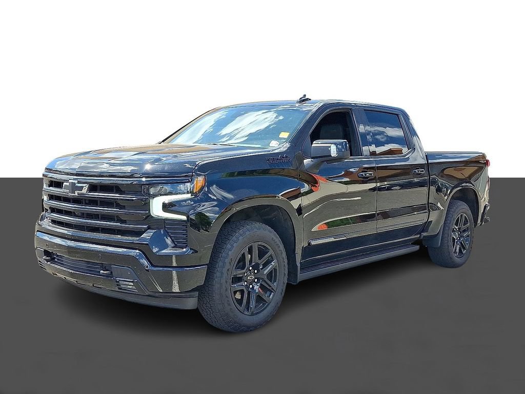Used 2024 Chevrolet Silverado 1500 High Country w/ Midnight Edition AWD/4WD image 3