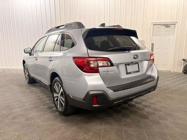 Used 2019 Subaru Outback 2.5i Limited AWD/4WD image 3