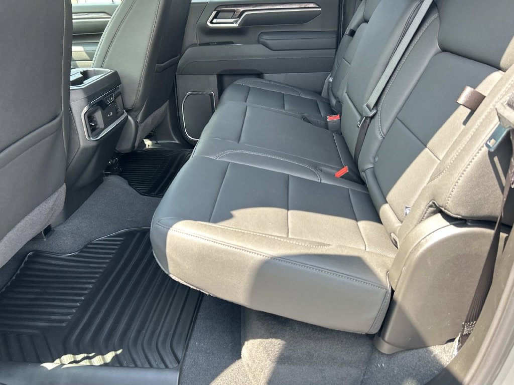 New 2026 Chevrolet Silverado 3500 LTZ w/ LTZ Plus Package AWD/4WD image 12
