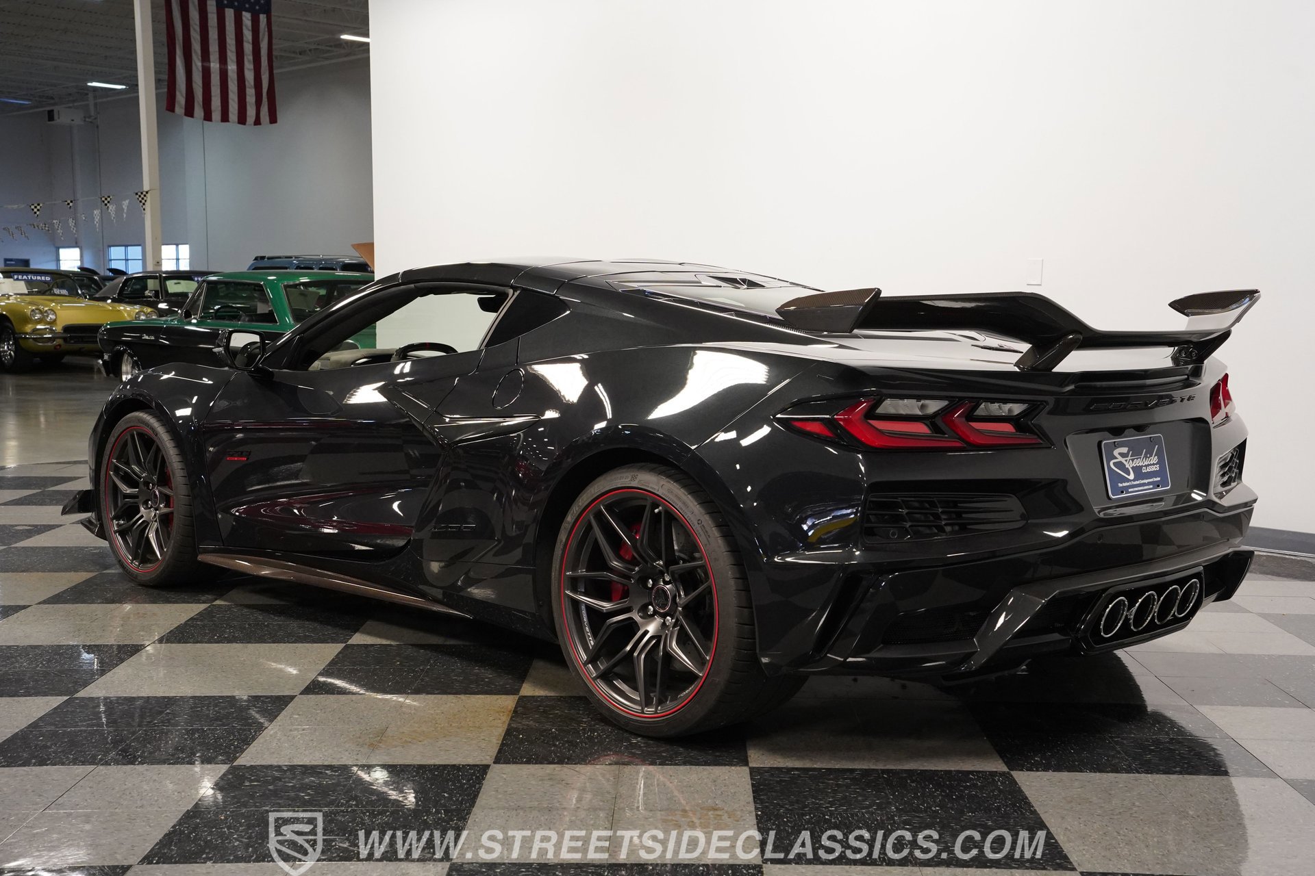 Used 2023 Chevrolet Corvette Z06 image 9
