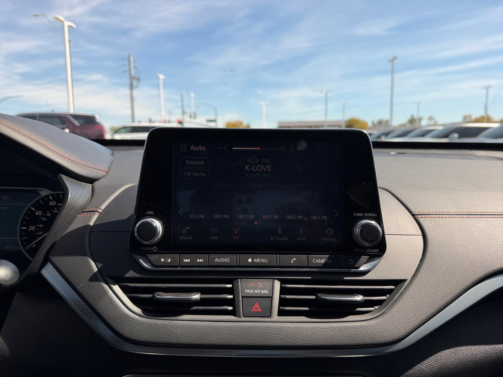 Used 2019 Nissan Altima 2.5 SR w/ SR Premium Package image 12