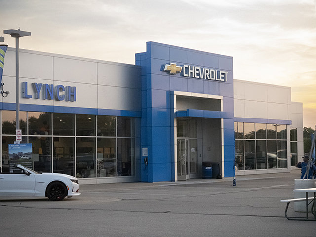 Used 2025 Chevrolet Trax RS w/ Sunroof Package image 32