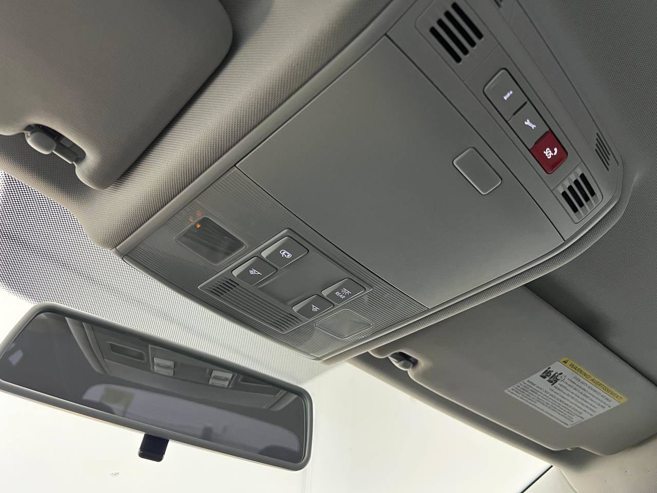 Used 2017 Volkswagen Golf S image 24