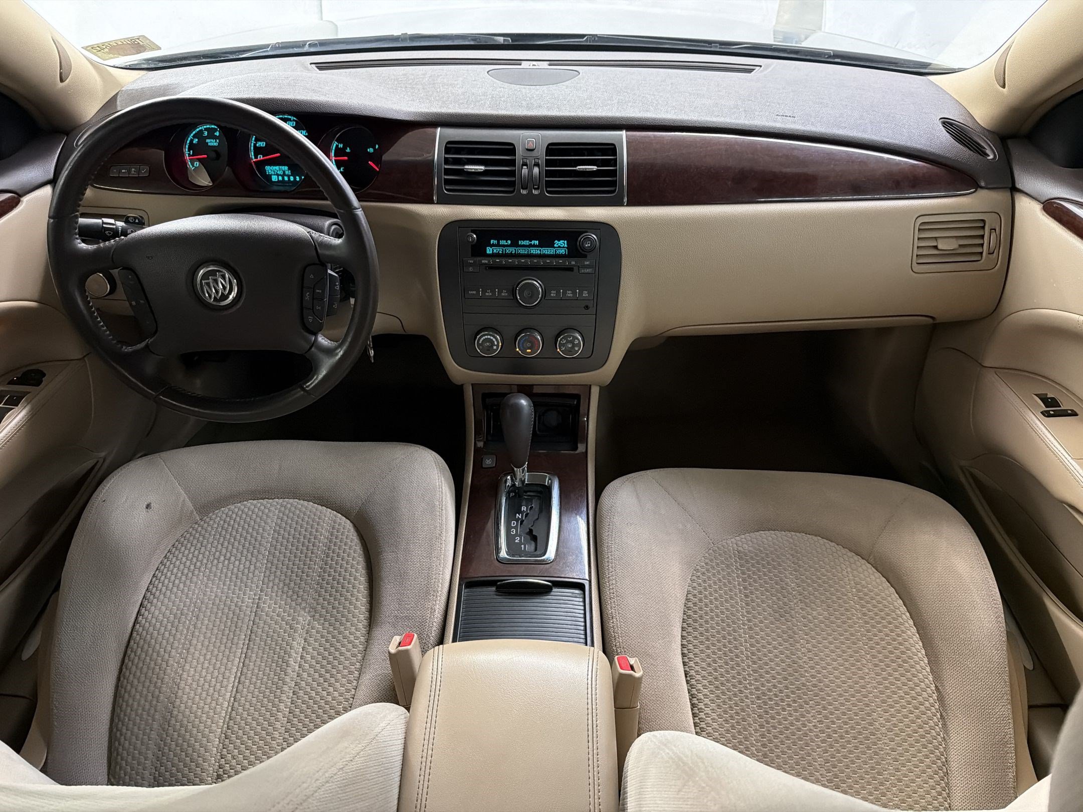 Used 2011 Buick Lucerne CX FWD image 16
