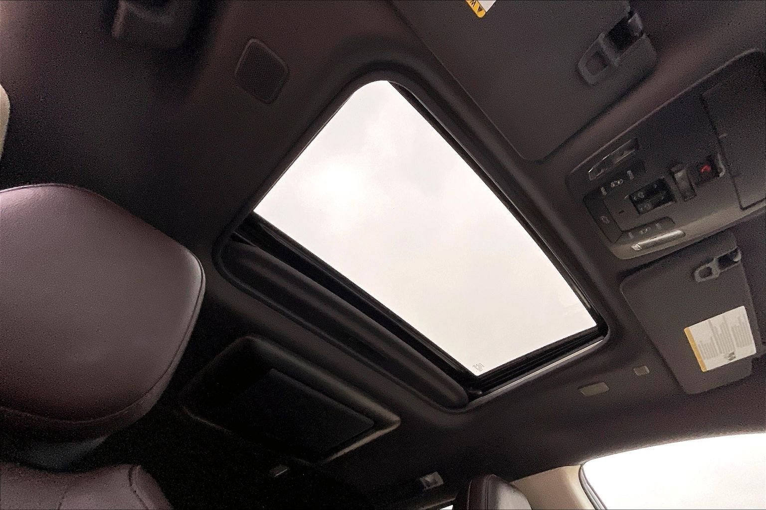 Used 2022 Toyota Sienna Platinum image 21