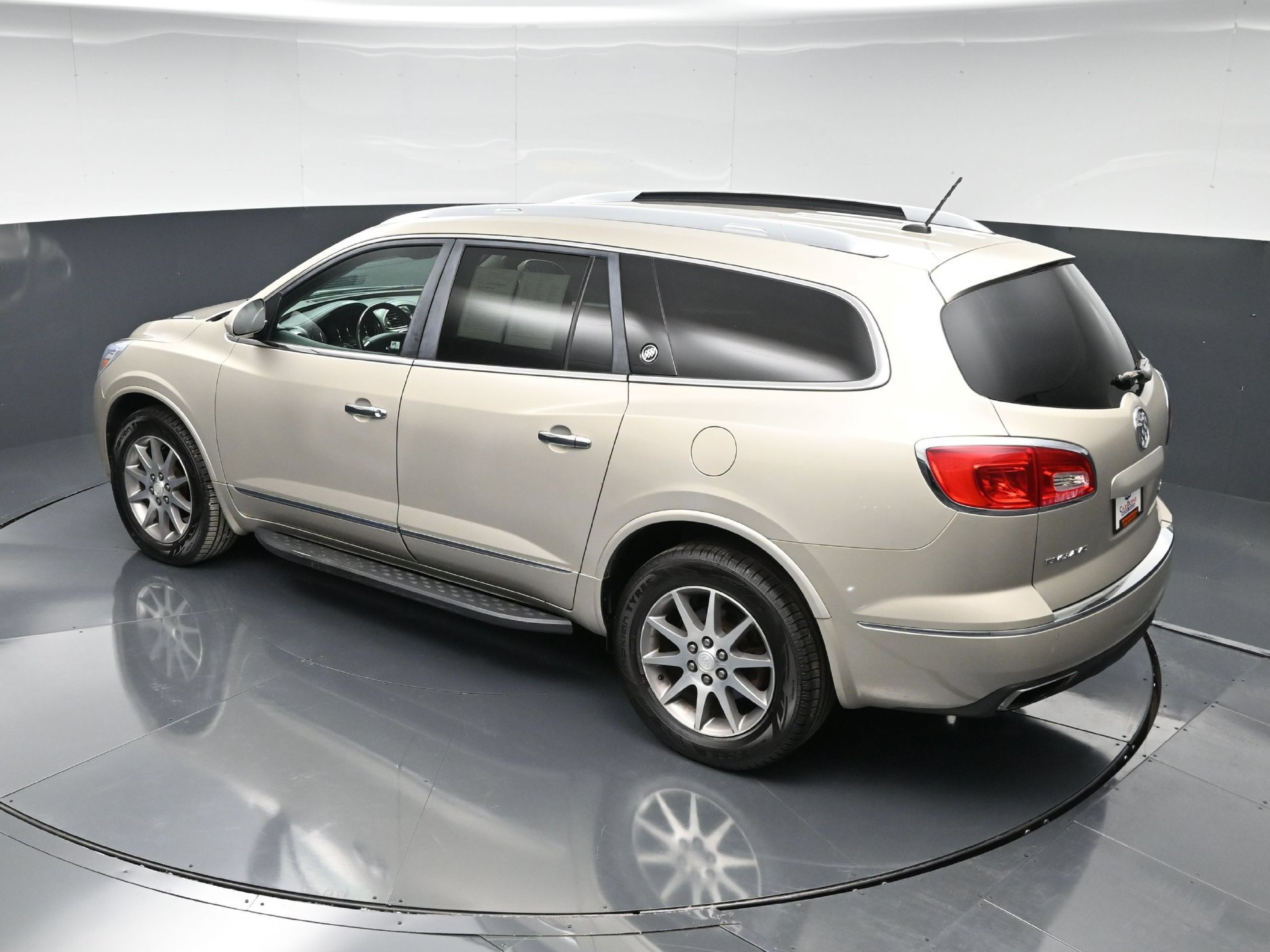 Used 2014 Buick Enclave Leather FWD image 35