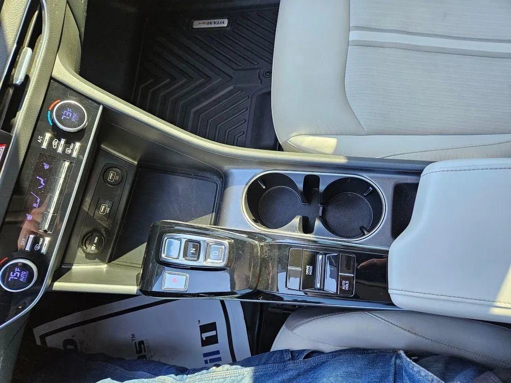 Used 2023 Hyundai Sonata SEL image 18