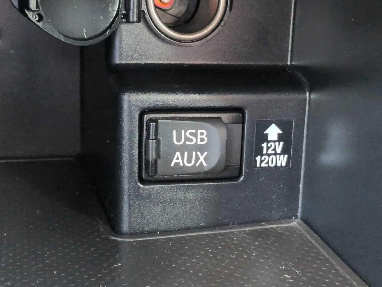 Used 2014 Toyota Camry LE FWD image 19