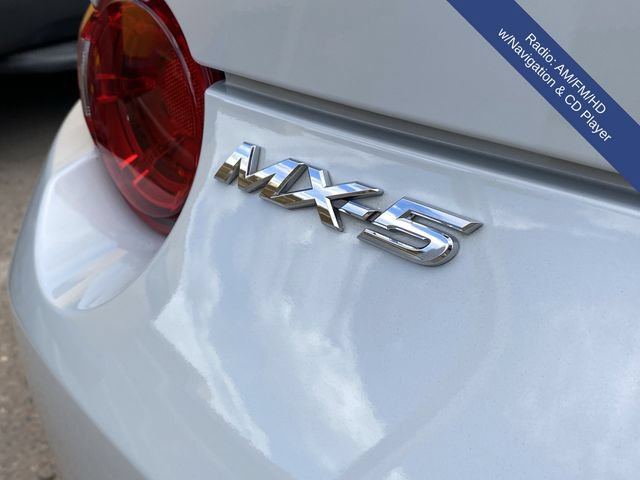Used 2016 MAZDA MX-5 Miata Grand Touring RWD image 9