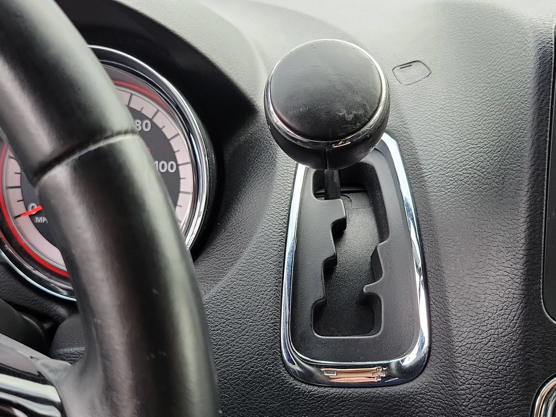 Certified 2020 Dodge Grand Caravan SXT FWD image 14