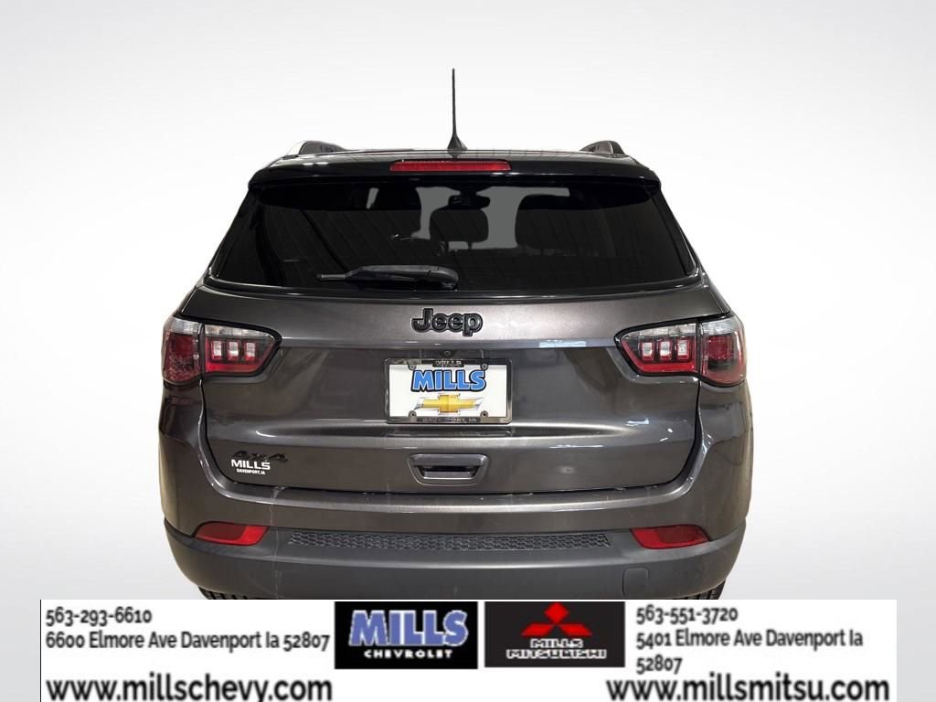 Used 2018 Jeep Compass Latitude w/ Popular Equipment Group AWD/4WD image 6