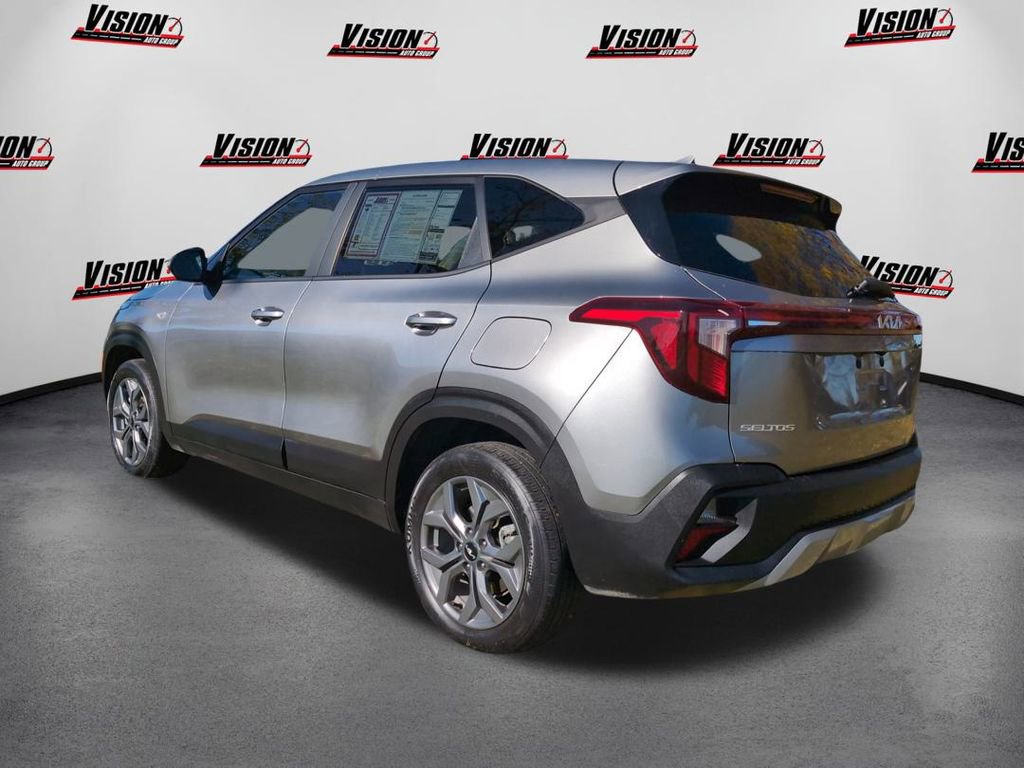 Certified 2024 Kia Seltos LX image 7