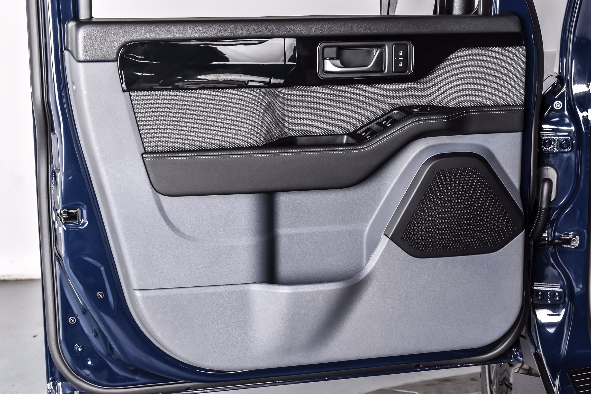 New 2026 INEOS Grenadier Station Wagon AWD/4WD image 13