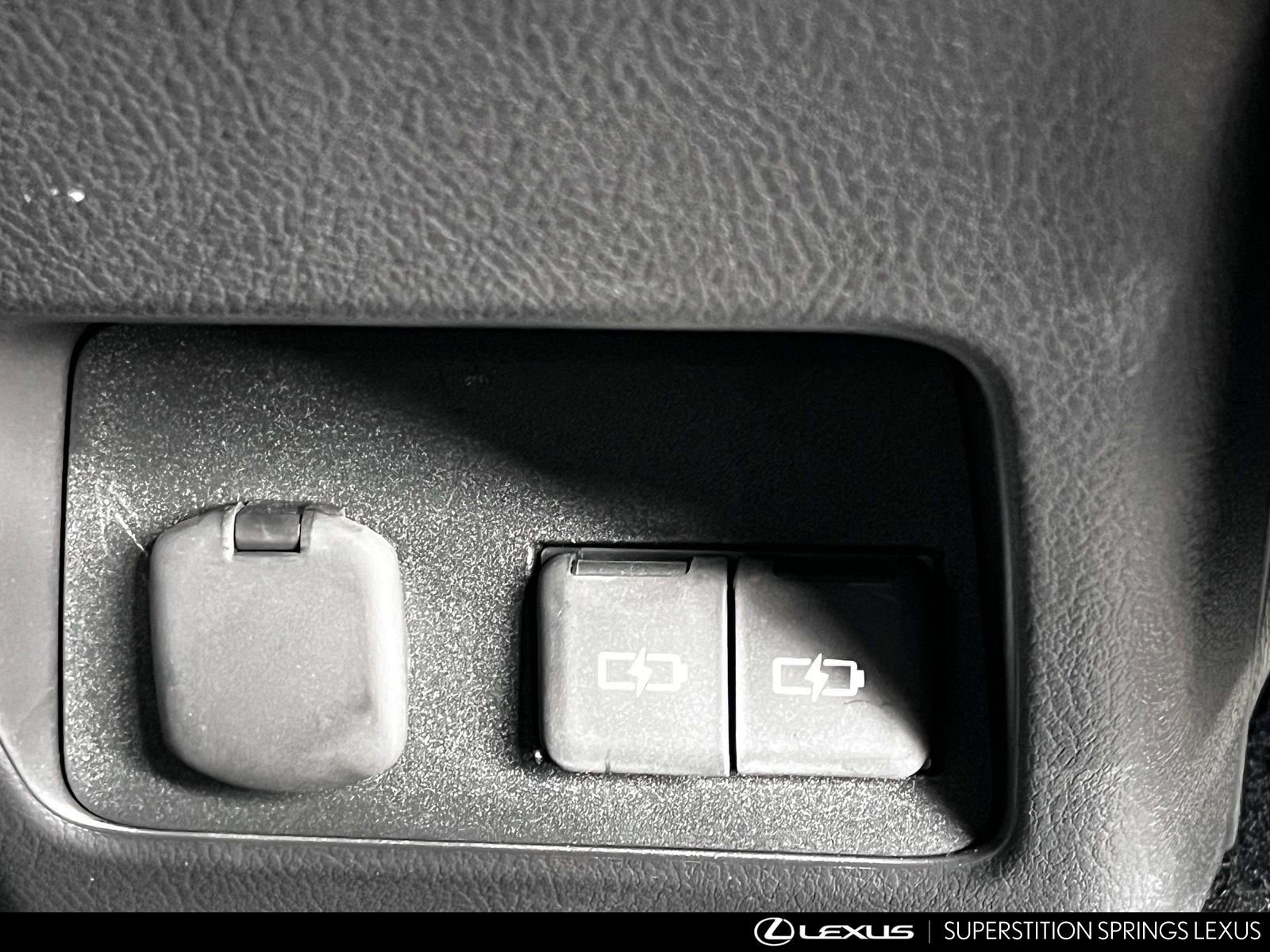 Certified 2026 Lexus NX 450h+ F Sport image 27