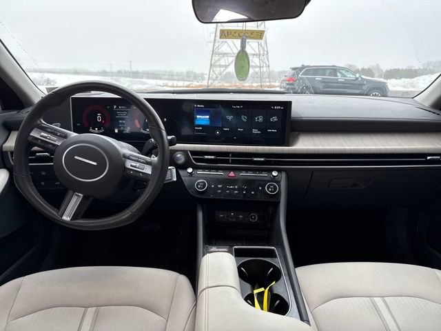 Used 2025 Hyundai Sonata SEL image 14
